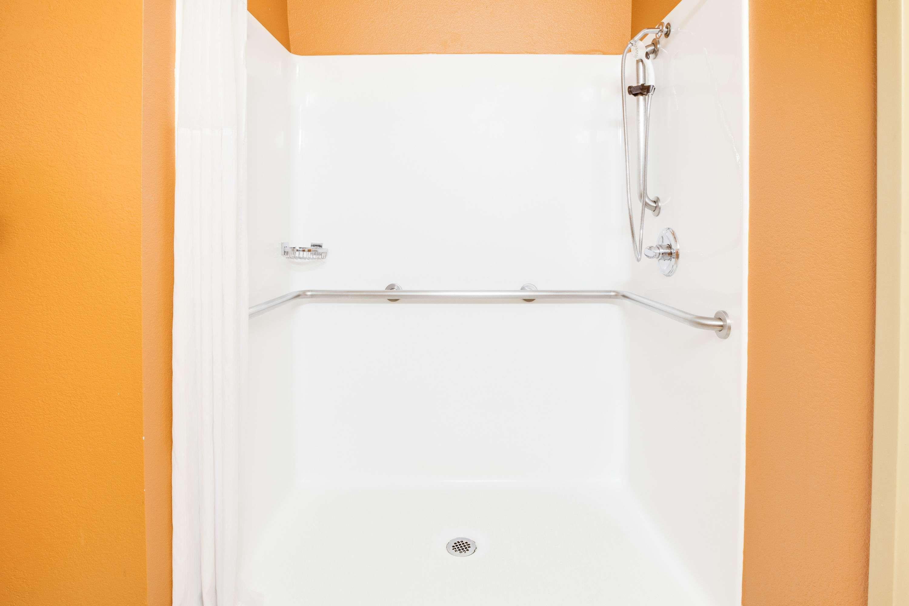Days Inn & Suites By Wyndham Russellville Bagian luar foto
