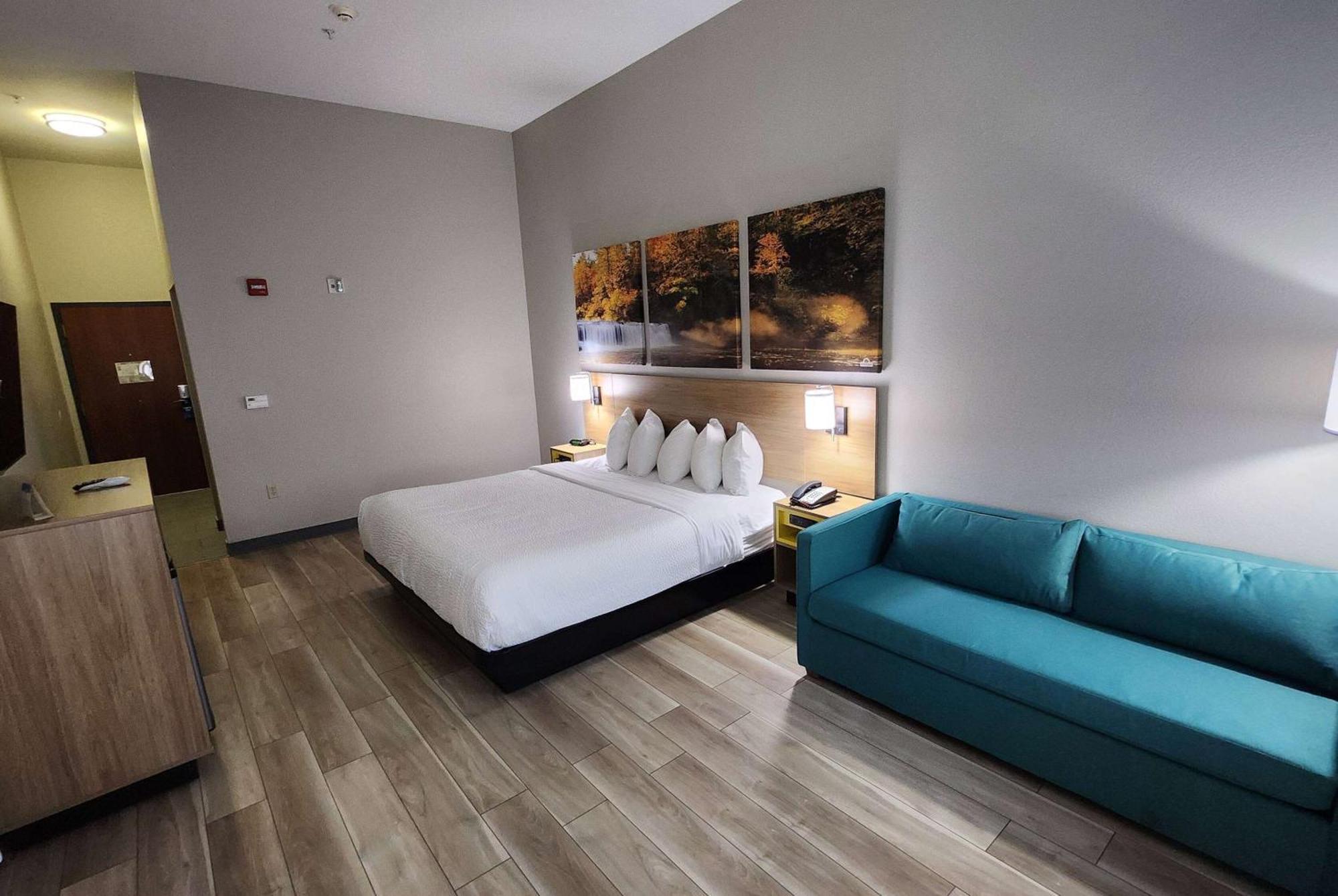 Days Inn & Suites By Wyndham Russellville Bagian luar foto